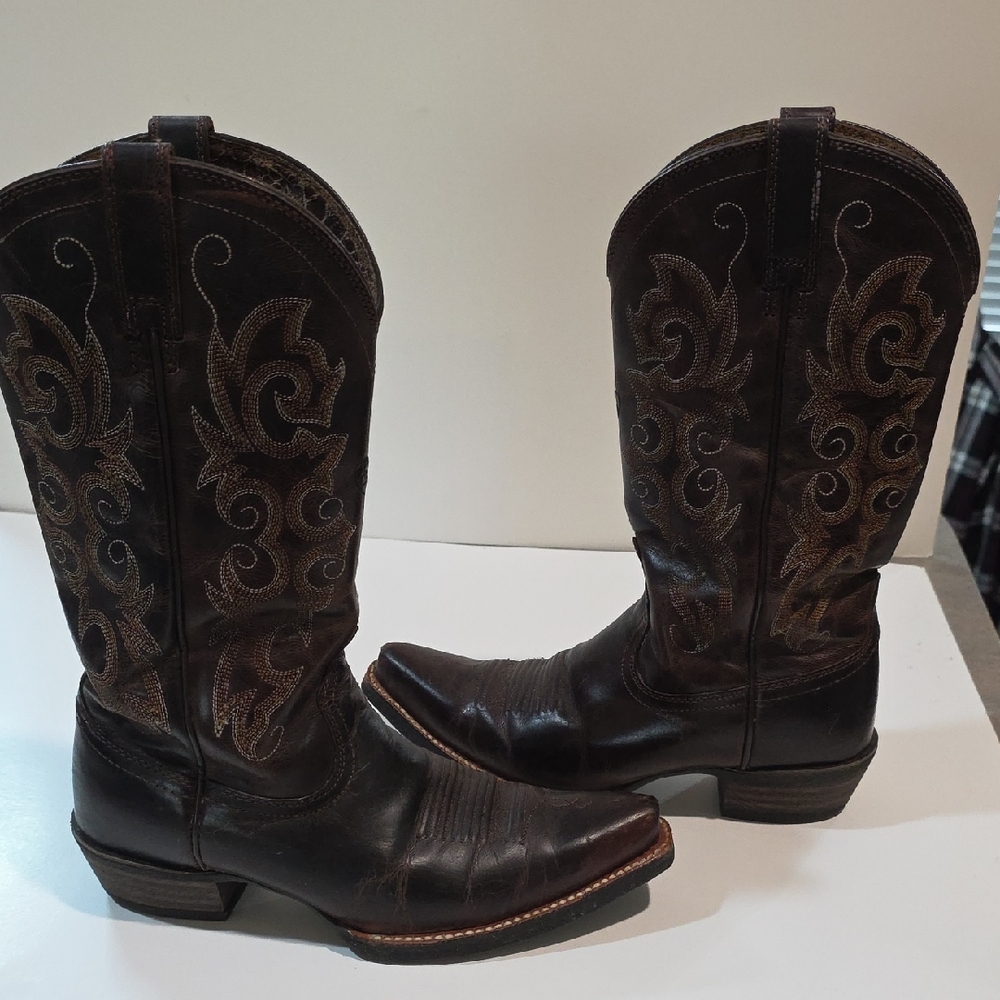 Ariat Dark Brown Embroidered Western Boots